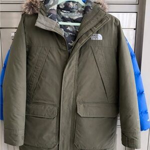The North Face Boys’/Youth Olive insulated parka